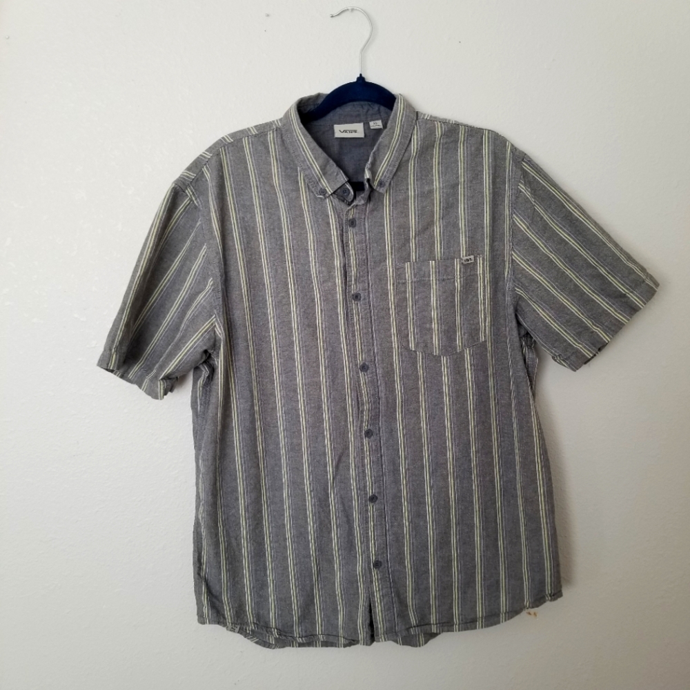 Vans men's button down shirt  XL